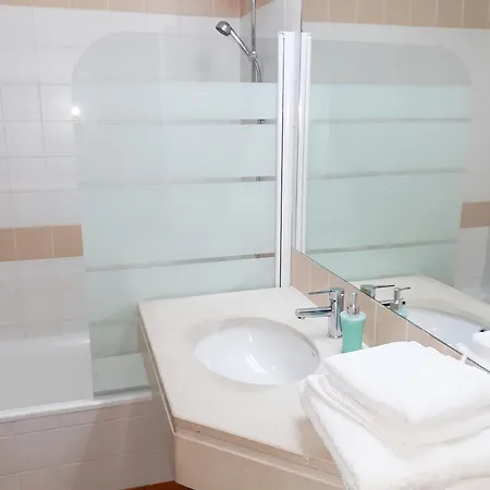 Cosy In - 70 M² - Mountain View * Funchal (Madeira)